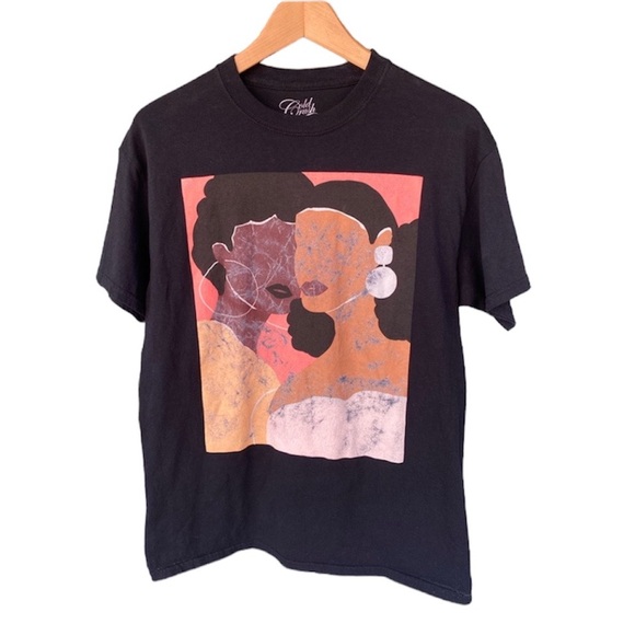 Cold Crush Tops - Cold Crush Queen Graphic T-Shirt - Medium